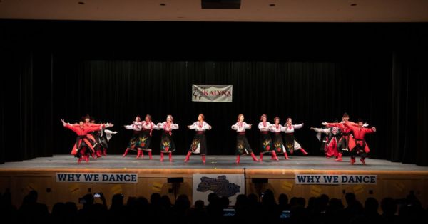 Ukrainian dancers